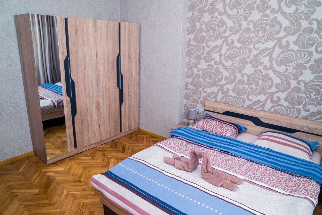 Sofia Central Luxury Apartment Bagian luar foto