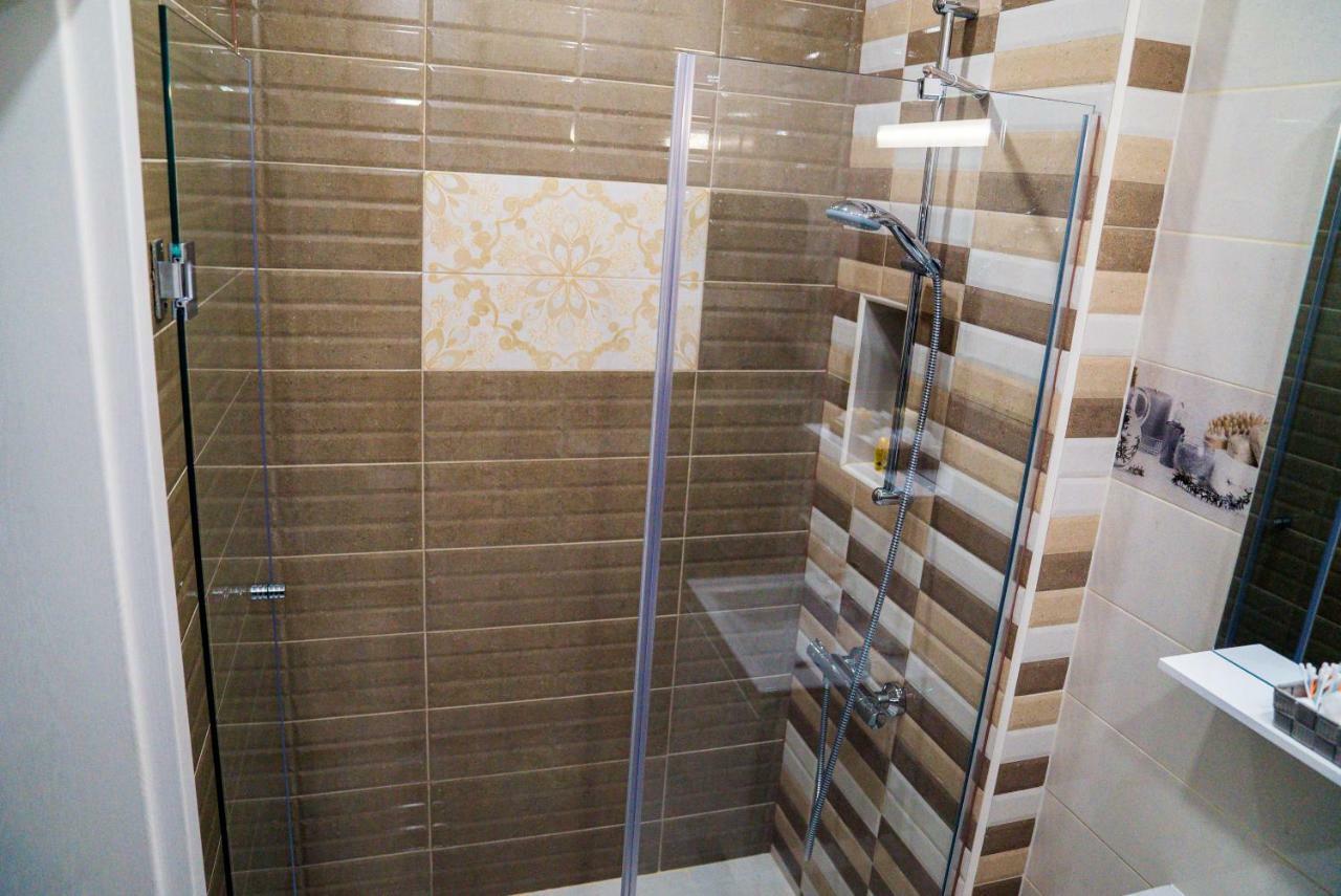 Sofia Central Luxury Apartment Bagian luar foto